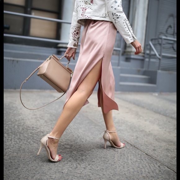 NWT- Slip dress blush , size 6 - Picture 7 of 7